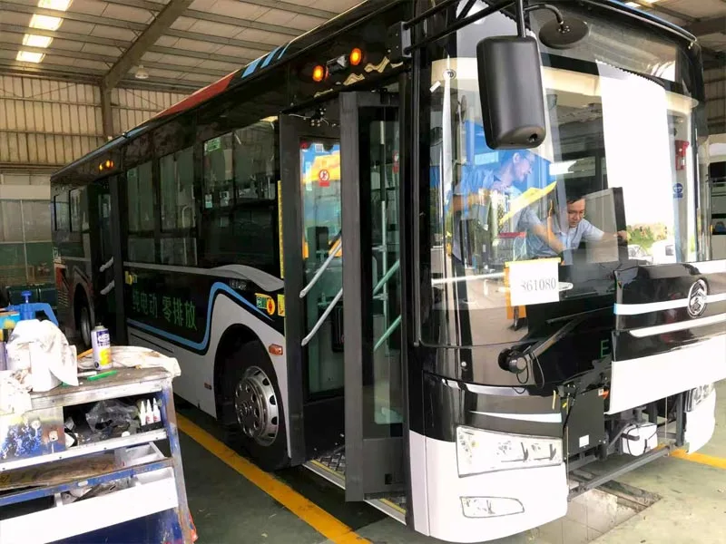 Valve de vidange du réservoir d'air pour bus longue distance